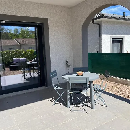A 6 Minutes De Voiture - 46m2 Jardin Et Terrasse - Appt Rdc 4 Personnes