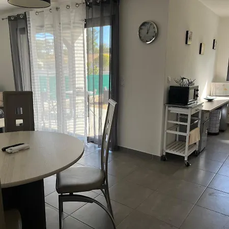דירה A 6 Minutes De Voiture - 46m2 Jardin Et Terrasse - Appt Rdc 4 Personnes *