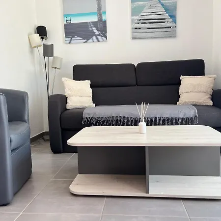 A 6 Minutes De Voiture - 46m2 Jardin Et Terrasse - Appt Rdc 4 Personnes Ghisonaccia